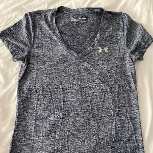 Under armour heat gear v neck tee